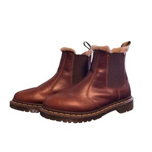 Dr. Martens 2976 Faux Fur-Lined Chelsea Boots – Size 7
